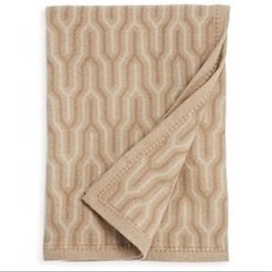 *Hudson Park Collection Lambswool/Cashmere Geo Jacquard Throw